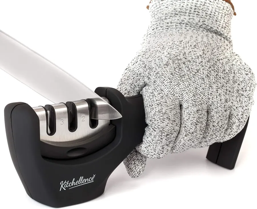 Accesorios para cuchillos 4-en-1: Afilador de 3 etapas + guante resistente a cortes (Negro) — imagen 1